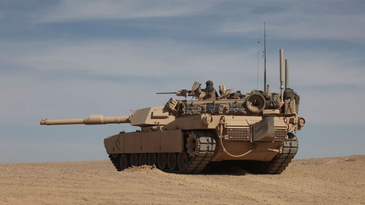 Americké tanky dorazí na Ukrajinu až koncem roku, uvedl Washington Post